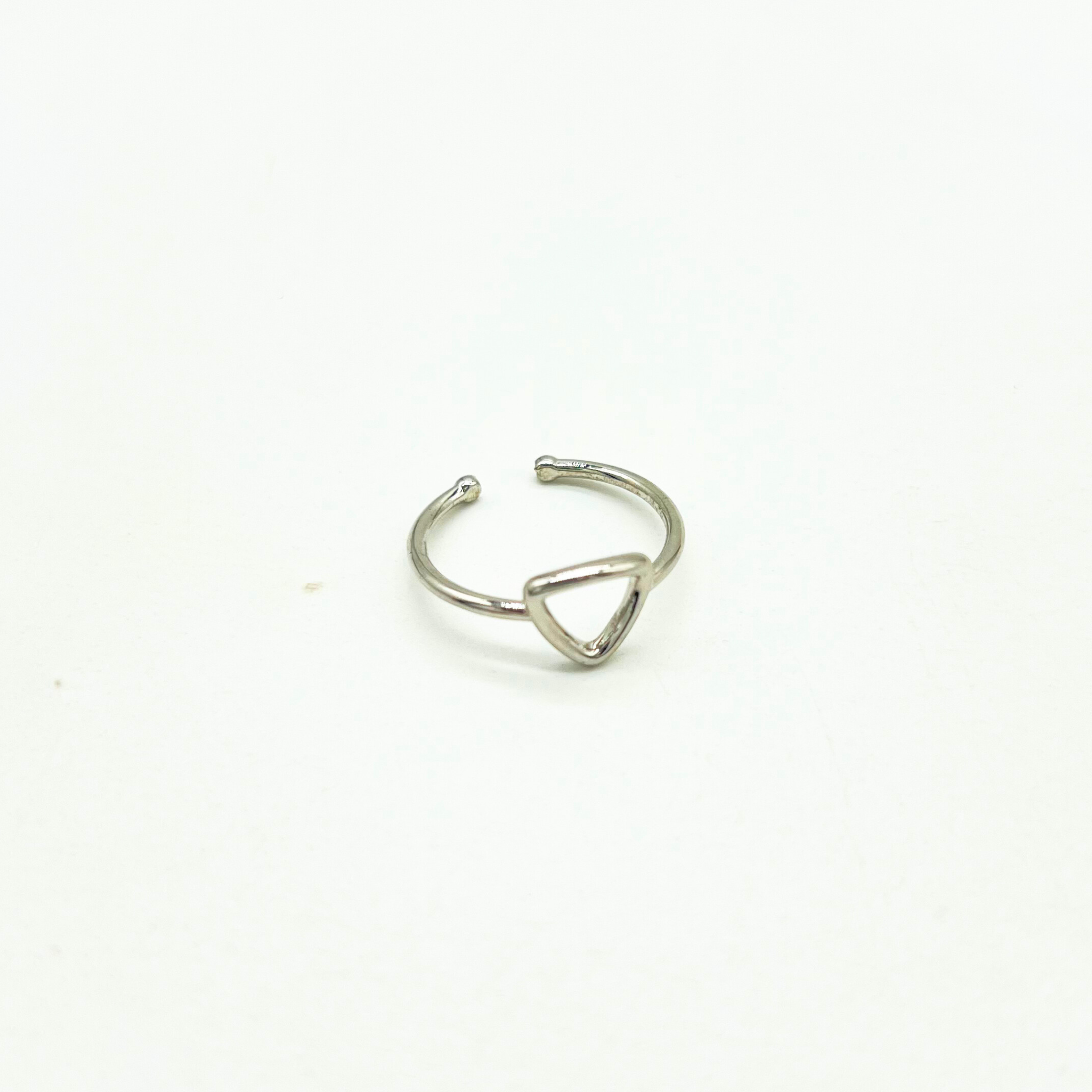 Minimalist Geometric Outline Stacking Rings