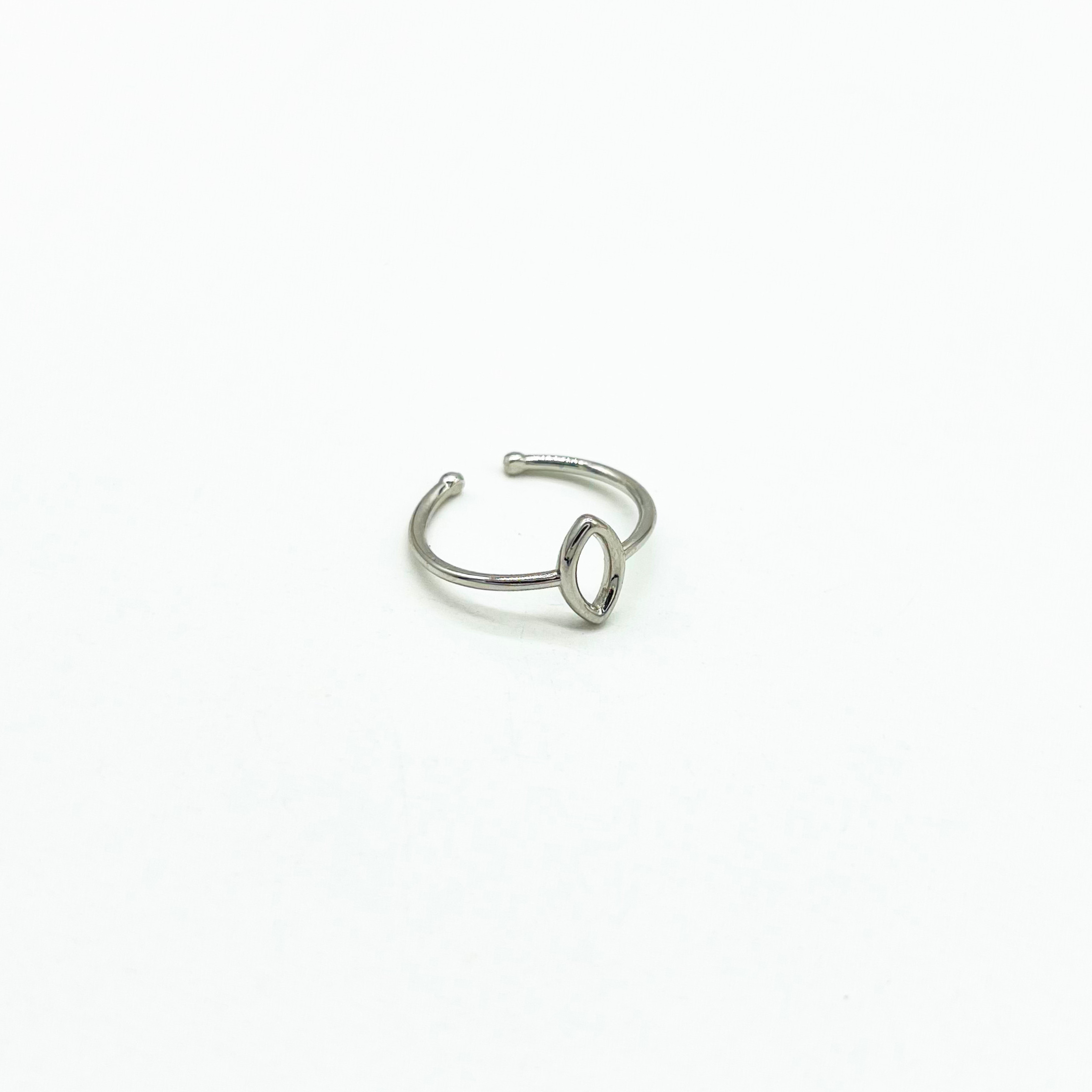 Minimalist Geometric Outline Stacking Rings